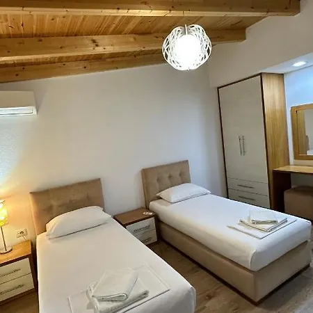 Laura Room's شقة ساراندا